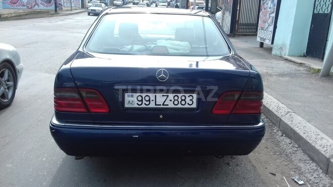 Mercedes E 230 1996, 215,382 km - 2.3 l - Bakı