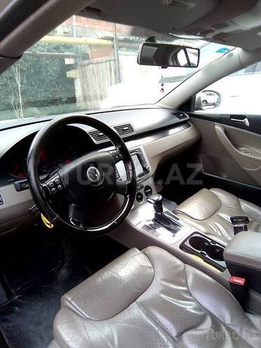 Volkswagen Passat 2005, 175,000 km - 2.0 l - Bakı