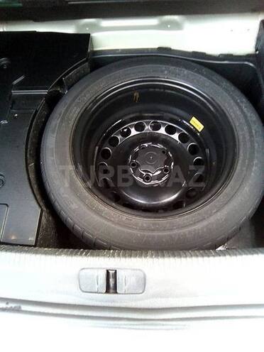 Volkswagen Passat 2005, 175,000 km - 2.0 l - Bakı