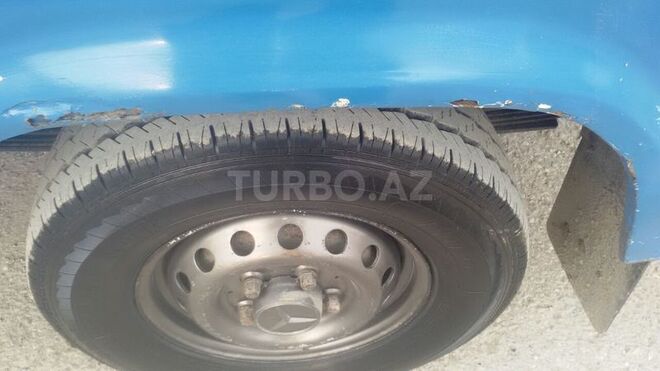 Mercedes 208 D 1995, 300,000 km - 2.3 l - Sumqayıt