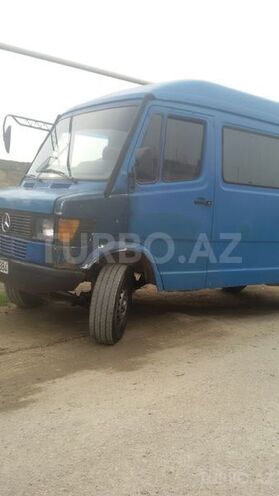Mercedes 208 D 1995, 300,000 km - 2.3 l - Sumqayıt
