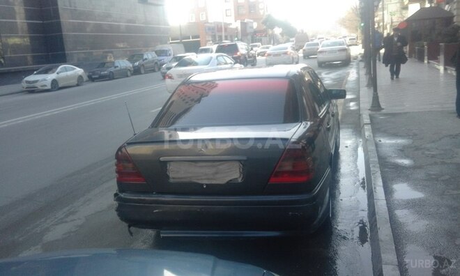 Mercedes C 200 1994, 321,000 km - 2.0 l - Bakı