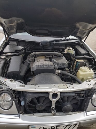 Mercedes E 230 1995, 222,000 km - 2.3 l - Bərdə