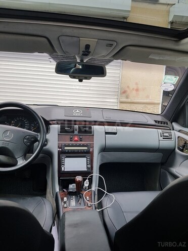 Mercedes E 230 1995, 222,000 km - 2.3 l - Bərdə