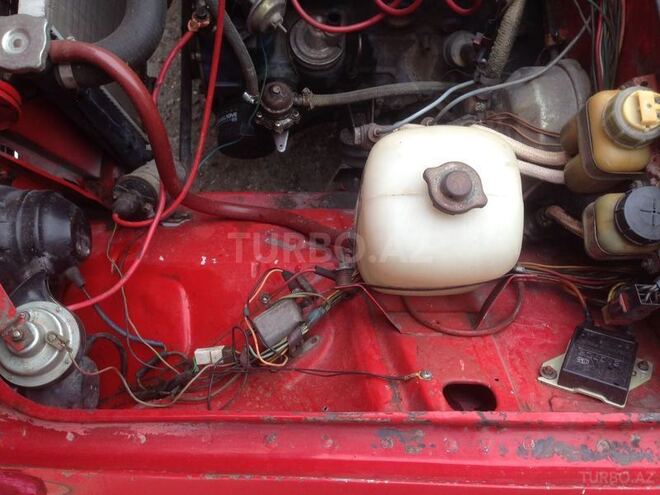 LADA (VAZ) 2106 1985, 335,630 km - 1.3 l - Bakı