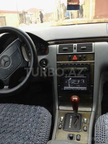 Mercedes E 250 1996, 373,000 km - 2.5 l - Bakı