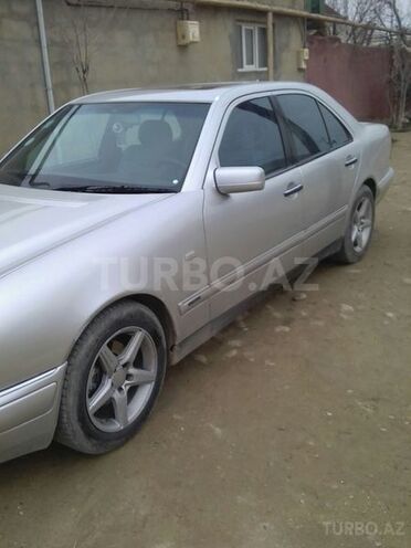 Mercedes E 250 1996, 373,000 km - 2.5 l - Bakı