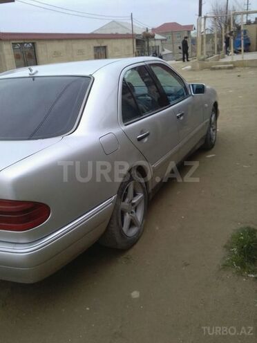 Mercedes E 250 1996, 373,000 km - 2.5 l - Bakı