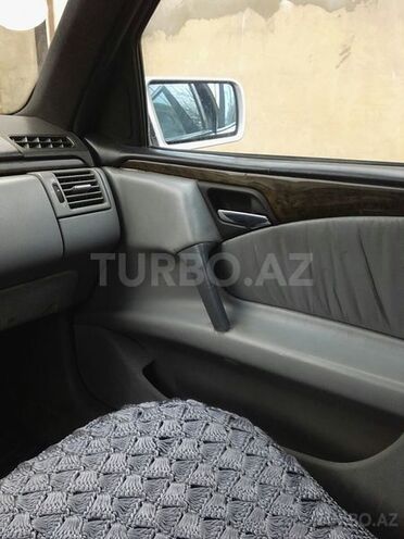 Mercedes E 250 1996, 373,000 km - 2.5 l - Bakı
