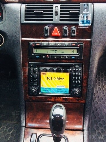 Mercedes E 220 2001, 314,000 km - 2.2 l - Bakı