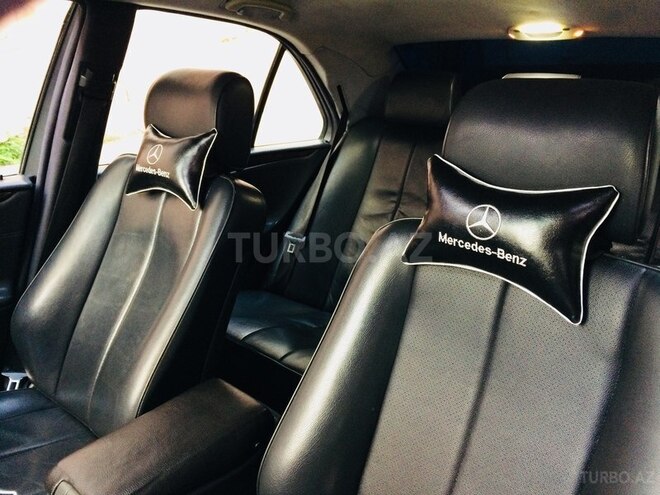 Mercedes E 220 2001, 314,000 km - 2.2 l - Bakı
