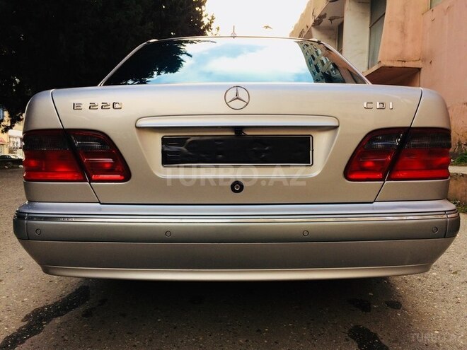 Mercedes E 220 2001, 314,000 km - 2.2 l - Bakı