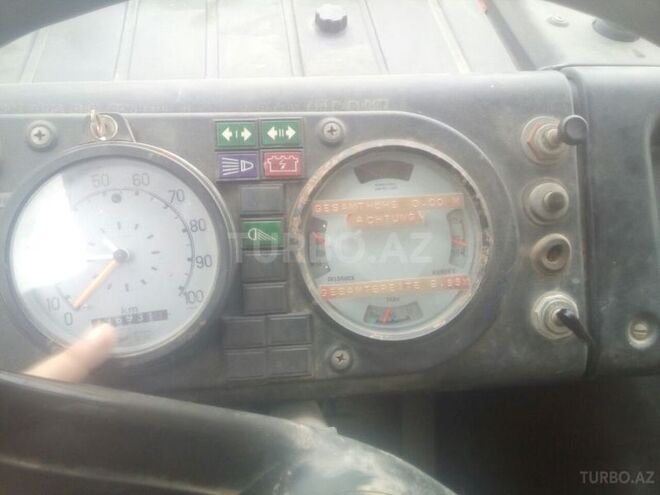 Mercedes 609 D 1984, 383,000 km - 3.9 l - Bakı