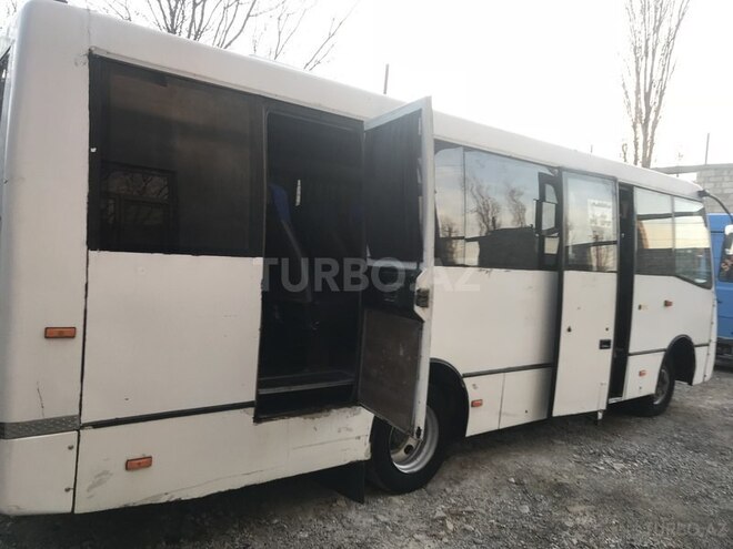 Isuzu Bogdan 2006, 280,000 km - 4.6 l - Şəmkir