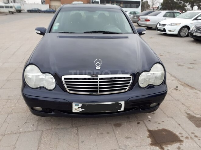 Mercedes C 220 2003, 220,000 km - 2.2 л - Xırdalan
