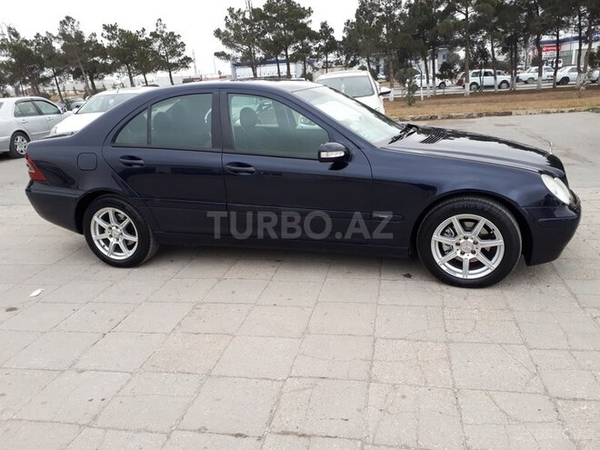 Mercedes C 220 2003, 220,000 km - 2.2 л - Xırdalan