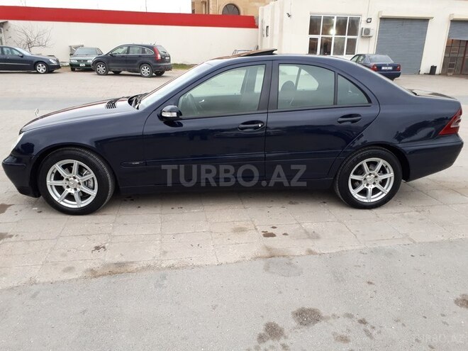 Mercedes C 220 2003, 220,000 km - 2.2 л - Xırdalan