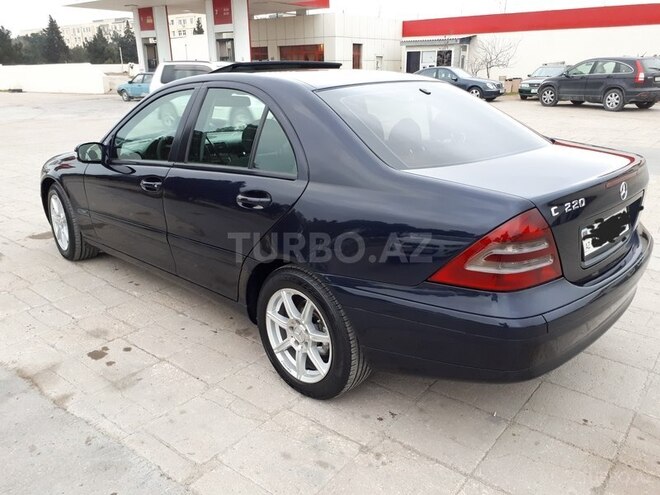 Mercedes C 220 2003, 220,000 km - 2.2 л - Xırdalan