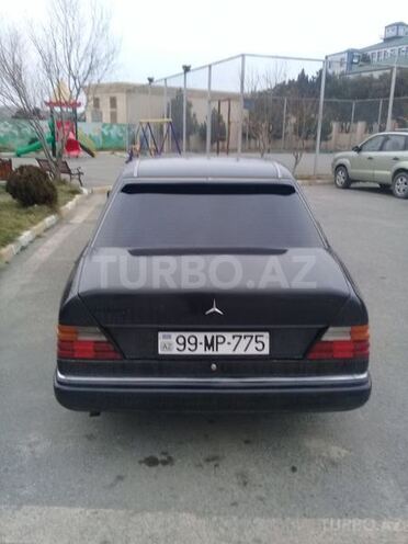 Mercedes E 230 1990, 370,000 km - 2.3 l - Bakı