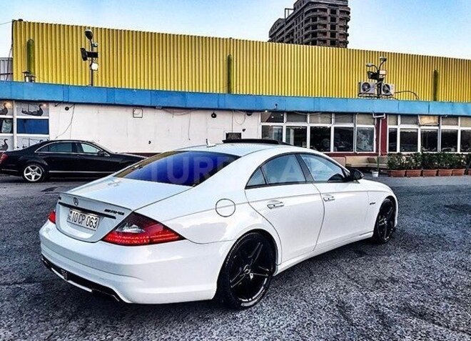 Mercedes CLS 550 2007, 105,000 km - 5.0 l - Bakı