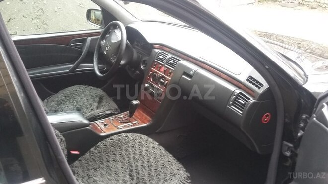Mercedes E 220 2000, 510,100 km - 2.2 l - Lənkəran