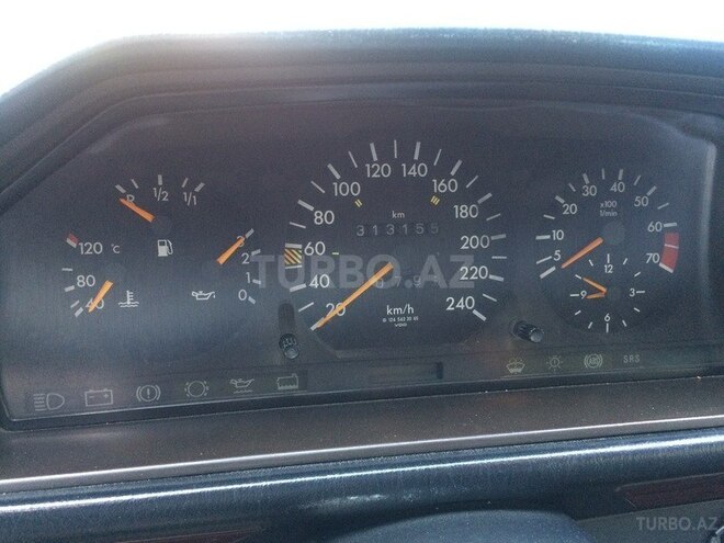 Mercedes E 220 1995, 313,155 km - 2.2 л - Bakı