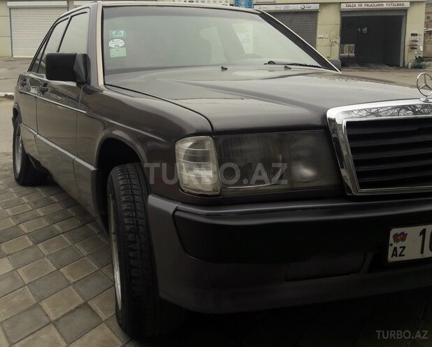 Mercedes 190 1991, 300,000 km - 2.0 л - Sumqayıt