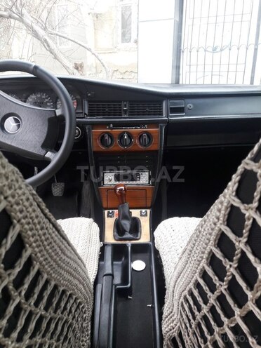 Mercedes 190 1991, 300,000 km - 2.0 л - Sumqayıt