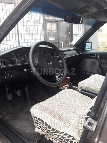 Mercedes 190 1991, 300,000 km - 2.0 л - Sumqayıt