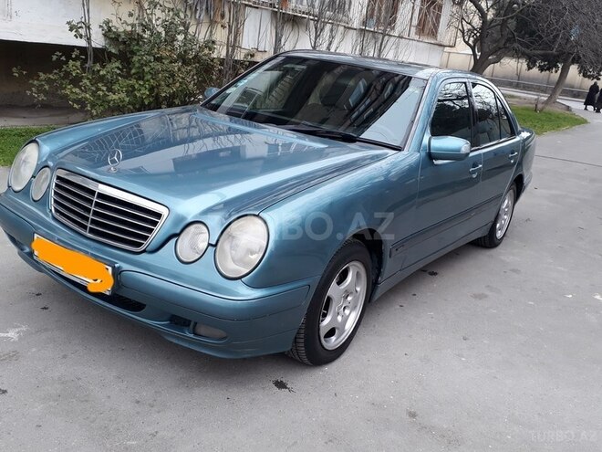 Mercedes E 220 2000, 330,000 km - 2.2 l - Bakı