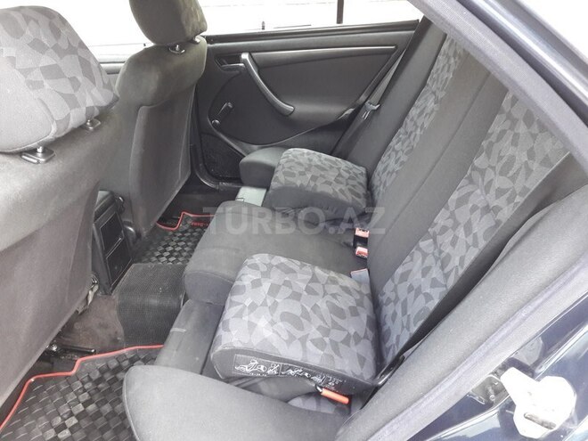 Mercedes C 220 1999, 353,000 km - 2.2 l - Bakı