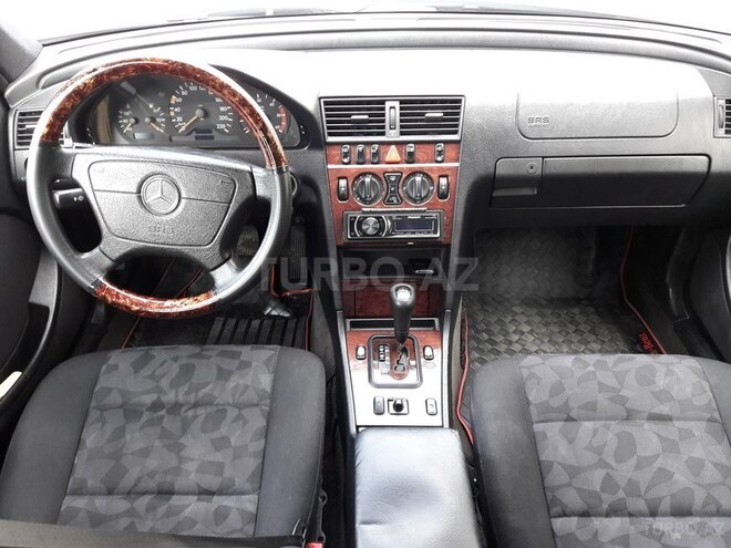 Mercedes C 220 1999, 353,000 km - 2.2 l - Bakı