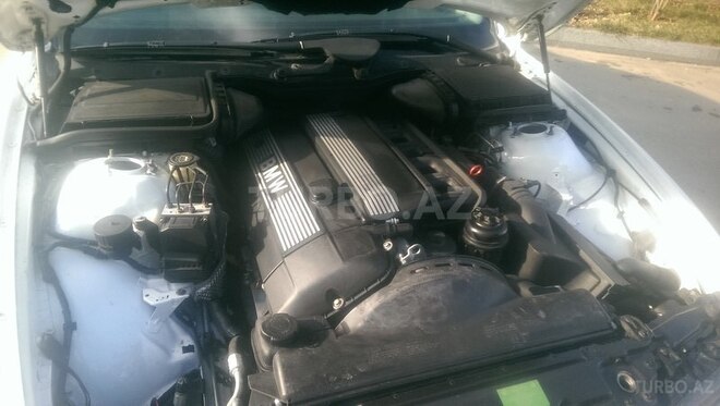 BMW 520 1999, 242,587 km - 2.0 l - Bakı
