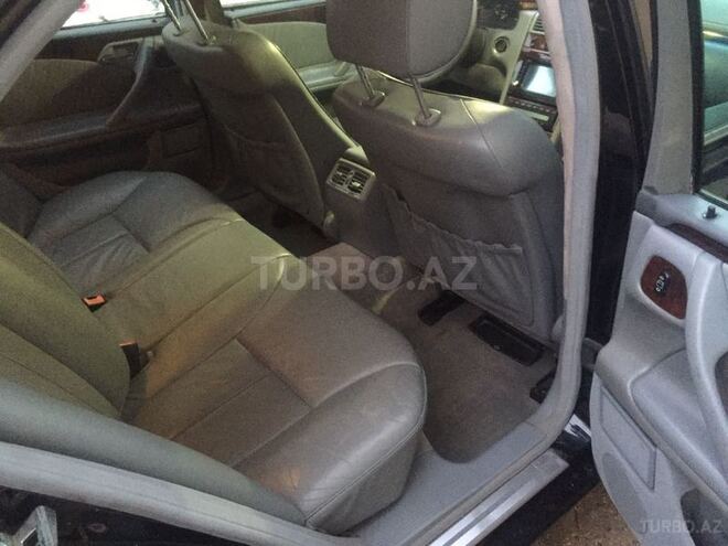 Mercedes E 320 2000, 284,000 km - 3.2 l - Bakı