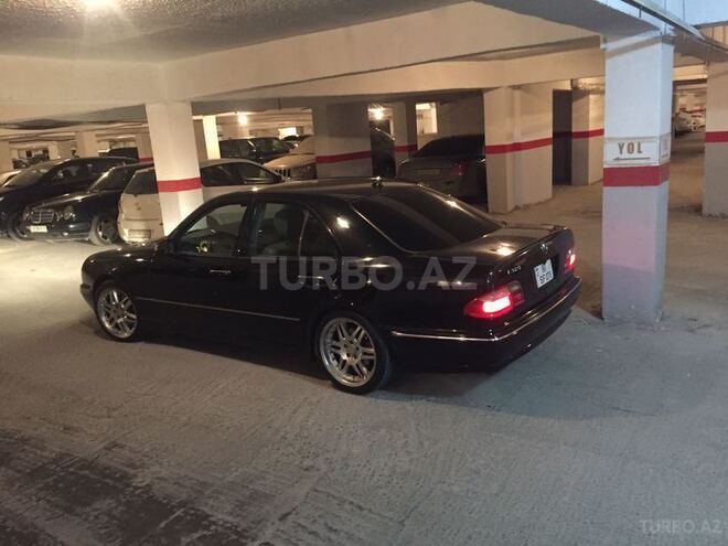 Mercedes E 320 2000, 284,000 km - 3.2 l - Bakı