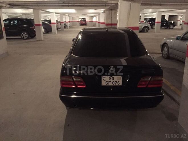 Mercedes E 320 2000, 284,000 km - 3.2 l - Bakı