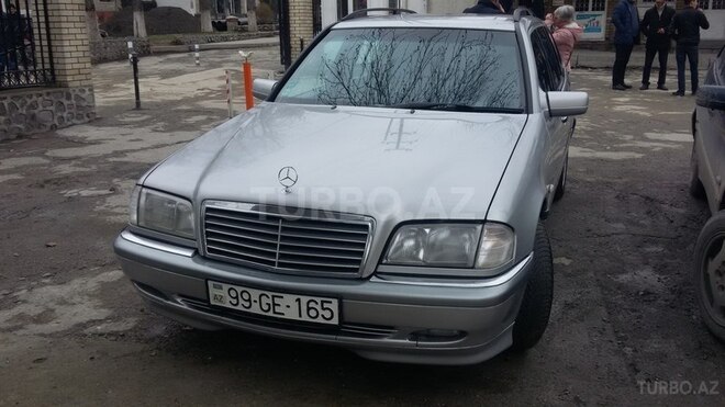 Mercedes C 220 1999, 412,000 km - 2.2 л - Şəki