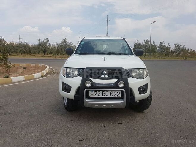 Mitsubishi L200 2011, 129,000 km - 0.3 l - Naxçıvan