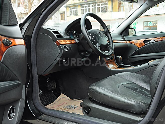 Mercedes E 320 2002, 214,404 km - 3.2 l - Mingəçevir