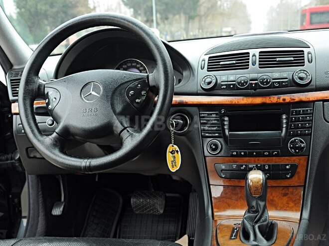 Mercedes E 320 2002, 214,404 km - 3.2 l - Mingəçevir