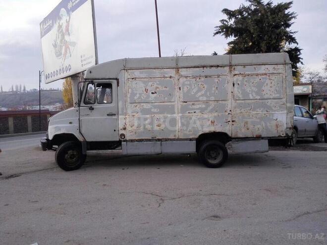 ZIL 5301 1998, 170,000 km - 0.4 l - Quba