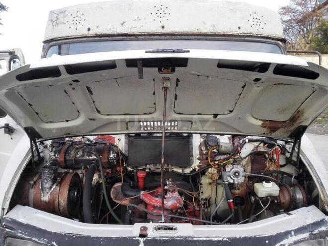 ZIL 5301 1998, 170,000 km - 0.4 l - Quba