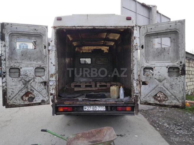 ZIL 5301 1998, 170,000 km - 0.4 l - Quba