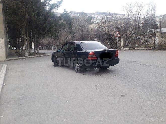 Mercedes C 180 1995, 300,598 km - 1.8 l - Bakı