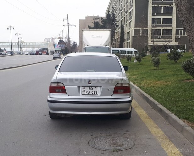 BMW 523 1999, 282,000 km - 0.3 l - Bakı