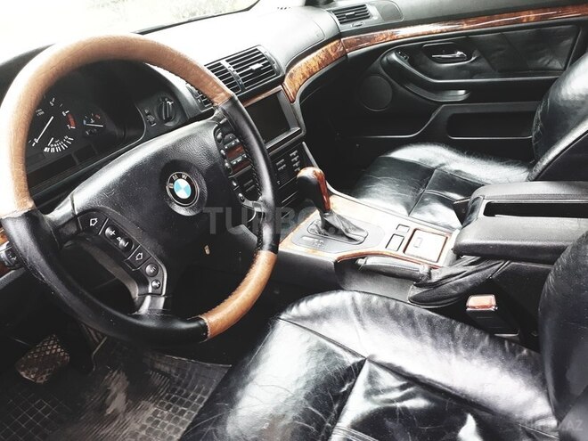 BMW 523 1999, 282,000 km - 0.3 l - Bakı