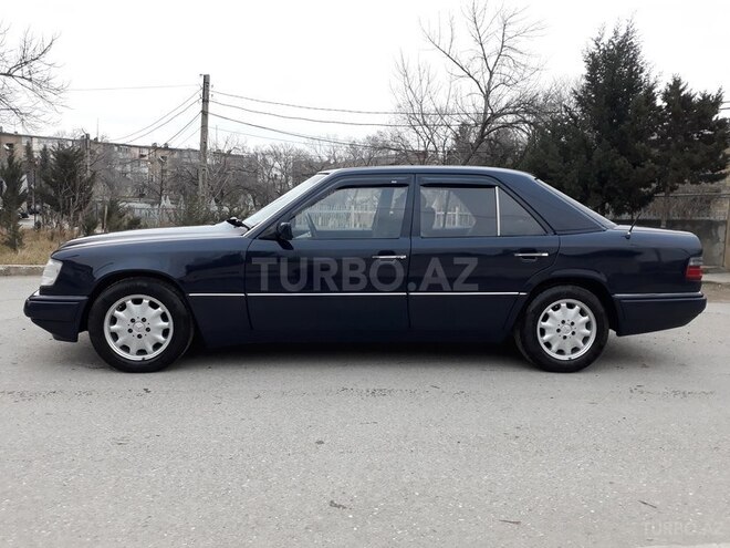 Mercedes E 200 1993, 378,000 km - 2.0 l - Sumqayıt
