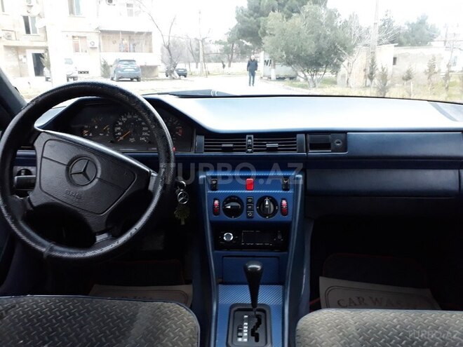 Mercedes E 200 1993, 378,000 km - 2.0 l - Sumqayıt