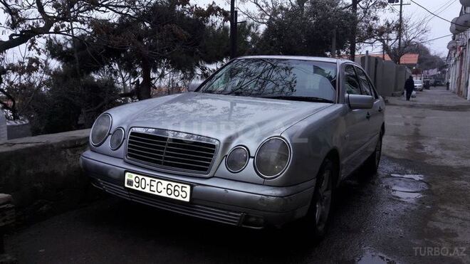 Mercedes E 200 1996, 285,000 km - 2.0 l - Bakı