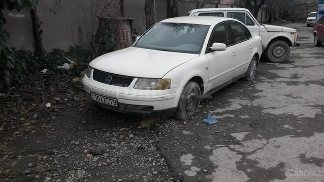 Volkswagen Passat 1998, 150,000 km - 1.8 l - Şəki